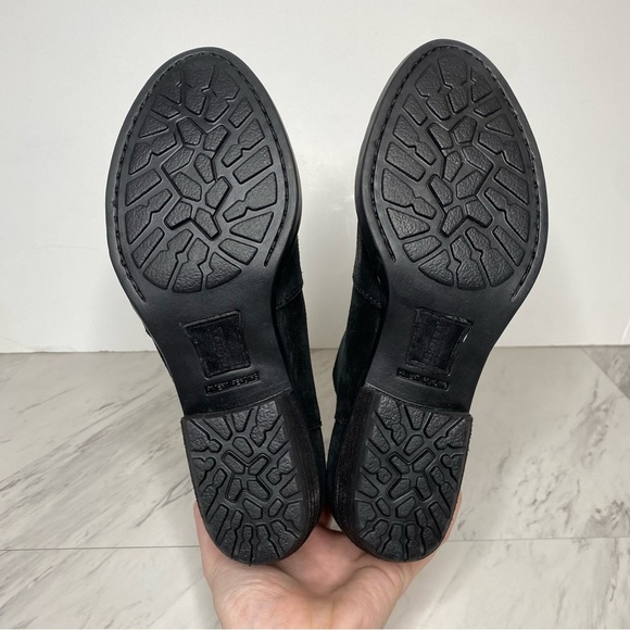 Born Kerri Black Distressed Suede Bootie 8M - Picture 14 of 15